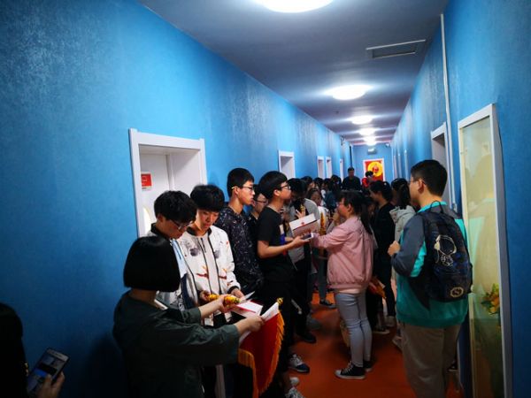 開設播音與主持藝術專業(yè)有哪些學校？